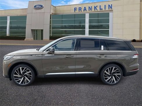 New 2025 Lincoln Aviator Reserve w/ Equipment Group 201A image 4