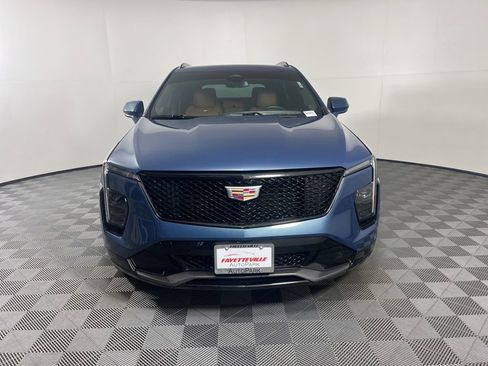 Used 2024 Cadillac XT4 Sport FWD image 7