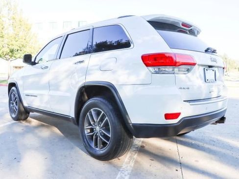 Used 2017 Jeep Grand Cherokee Limited image 5