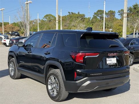 Used 2025 GMC Terrain Elevation image 2