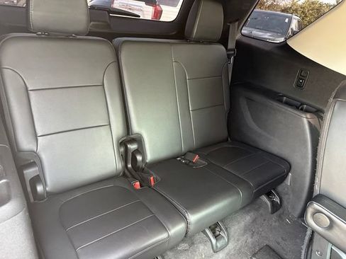 Used 2019 Chevrolet Traverse LT w/ LT Premium Package FWD image 11
