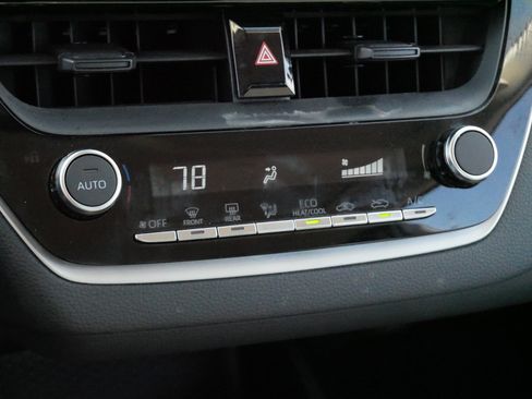 Certified 2025 Toyota Corolla LE image 23