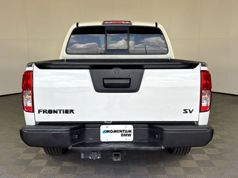 Used 2017 Nissan Frontier SV RWD image 10
