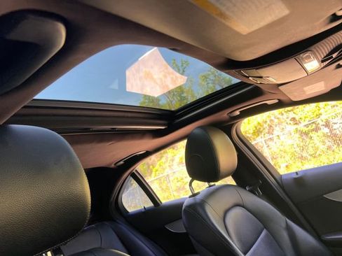 Used 2019 Mercedes-Benz C 300 Sedan image 33