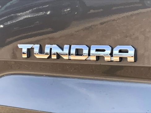 Used 2024 Toyota Tundra Limited image 30
