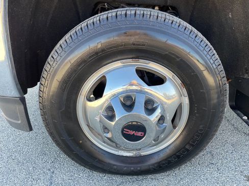 Used 2015 GMC Sierra 3500 Denali w/ Duramax Plus Package image 11