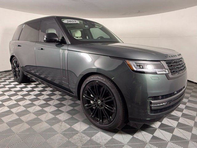 Used 2025 Land Rover Range Rover Long Wheelbase SE AWD/4WD image 9