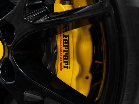 Used 2013 Ferrari 458 Spider RWD image 23