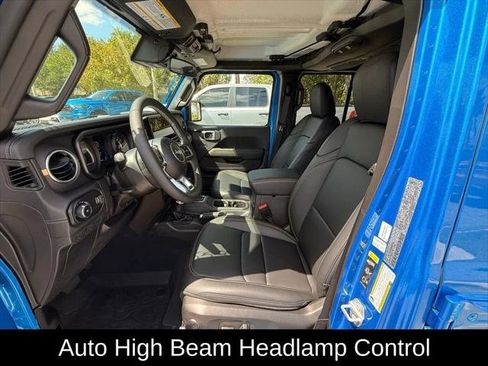 Certified 2025 Jeep Wrangler Unlimited Sahara w/ Safety Group AWD/4WD image 11