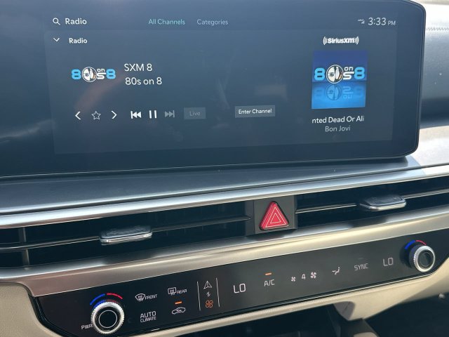 Used 2025 Kia Sorento EX w/ Panoramic Sunroof Package FWD image 13