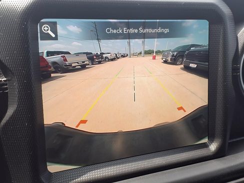 Used 2023 Jeep Gladiator Overland w/ Popular Equipment Package AWD/4WD image 12
