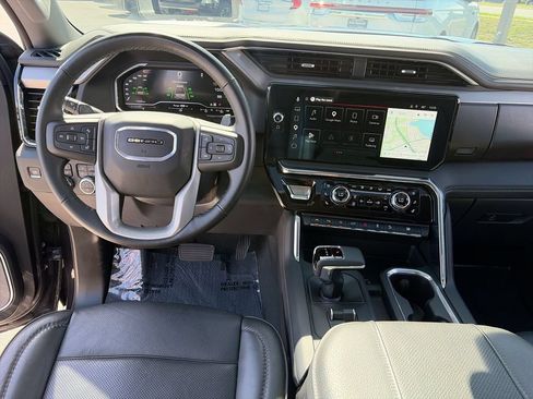 Used 2024 GMC Sierra 1500 Denali w/ Denali Reserve Package AWD/4WD image 17