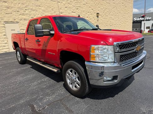 Used 2014 Chevrolet Silverado 2500 LT w/ Interior Plus Package AWD/4WD image 7