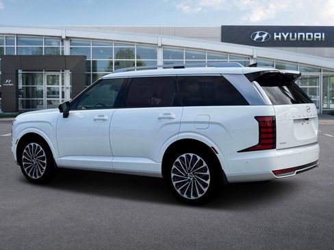 New 2026 Hyundai Palisade Calligraphy FWD image 4