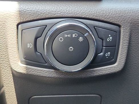 Used 2021 Ford Expedition XLT image 17