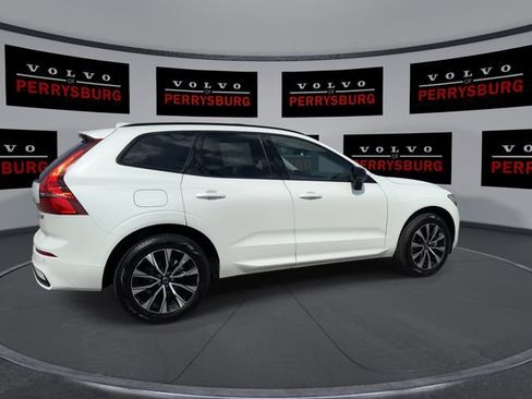 Used 2025 Volvo XC60 B5 Core w/ Climate Package AWD/4WD image 8