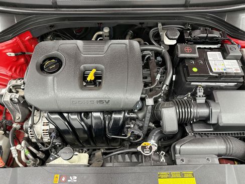Used 2020 Hyundai Elantra SE FWD image 30