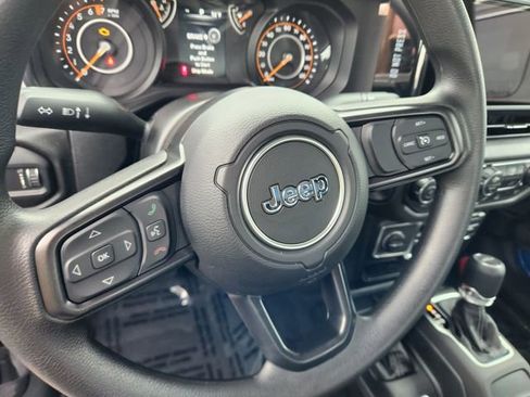 New 2026 Jeep Gladiator Sport AWD/4WD image 16