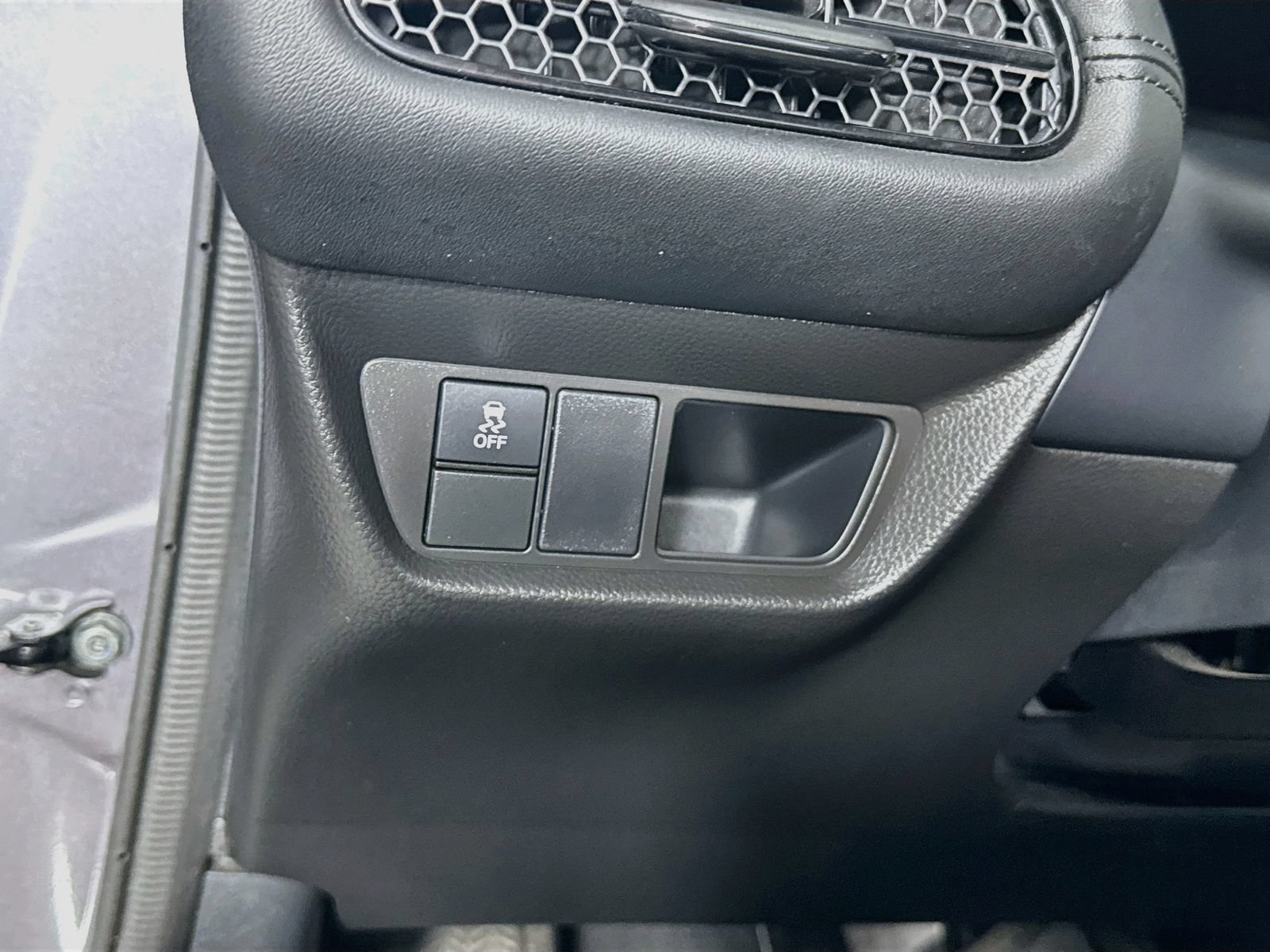 Certified 2024 Honda HR-V LX image 11