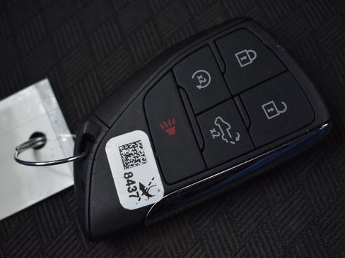 Used 2024 Chevrolet Silverado 2500 LT w/ Convenience Package image 30