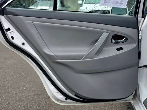 Used 2009 Toyota Camry Hybrid image 29