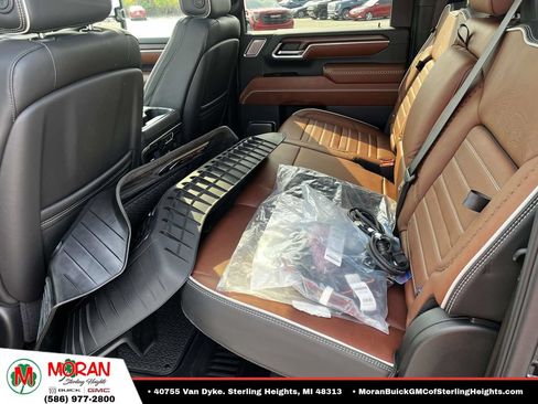 Certified 2025 GMC Sierra 2500 Denali Ultimate AWD/4WD image 14