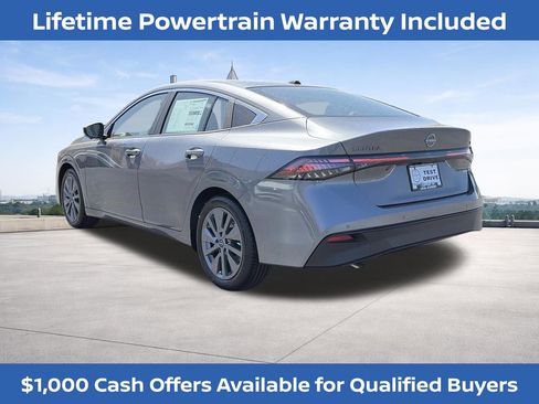 New 2026 Nissan Sentra SL FWD image 3