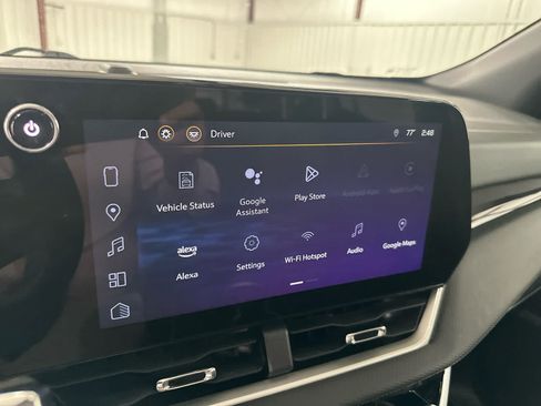 Used 2025 Chevrolet Equinox LT FWD image 25