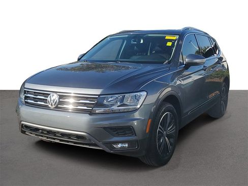 Used 2018 Volkswagen Tiguan SEL image 1