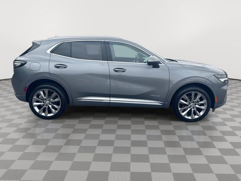 Certified 2022 Buick Envision Avenir w/ Technology Package II AWD/4WD image 9
