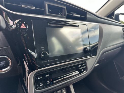 Used 2017 Toyota Corolla XLE w/ Carpet Mat Package (TMS) FWD image 12