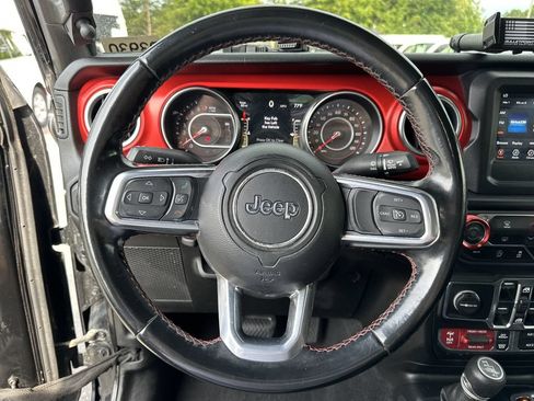 Certified 2020 Jeep Gladiator Rubicon AWD/4WD image 12