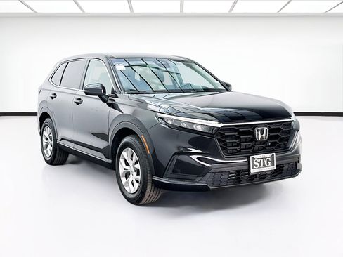 Used 2025 Honda CR-V LX image 3