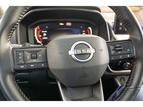 Used 2026 Nissan Rogue SL AWD/4WD image 31
