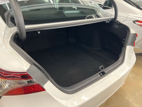 Used 2024 Toyota Camry SE image 22