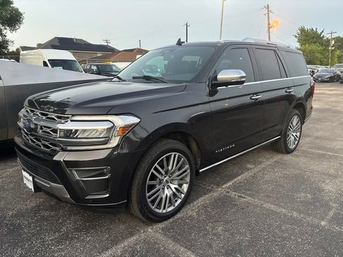 Used 2022 Ford Expedition Platinum RWD image 1
