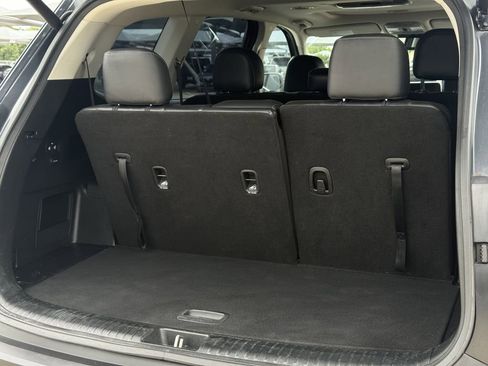 Used 2022 Kia Telluride EX FWD image 30