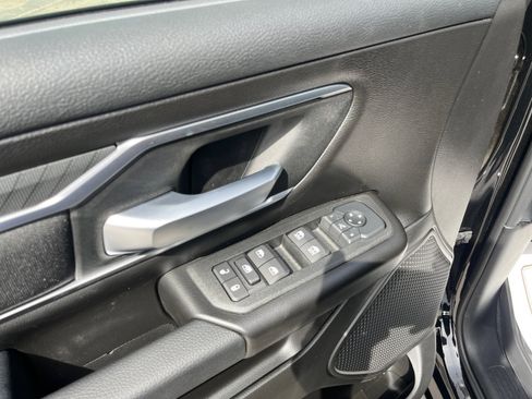 New 2026 RAM 1500 Big Horn AWD/4WD image 14