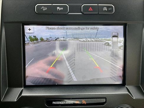 Used 2018 Ford F150 Lariat w/ Equipment Group 502A Luxury AWD/4WD image 15