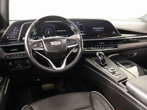 Used 2023 Cadillac Escalade Sport AWD/4WD image 2