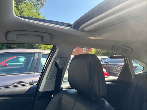 Used 2016 Toyota Avalon XLE Premium FWD image 10