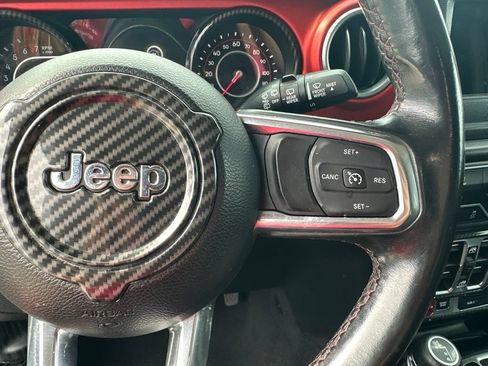 Used 2018 Jeep Wrangler Unlimited Rubicon AWD/4WD image 14