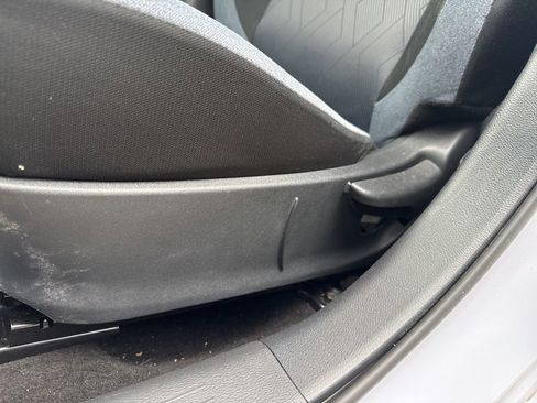 Used 2025 Nissan Versa SV image 24