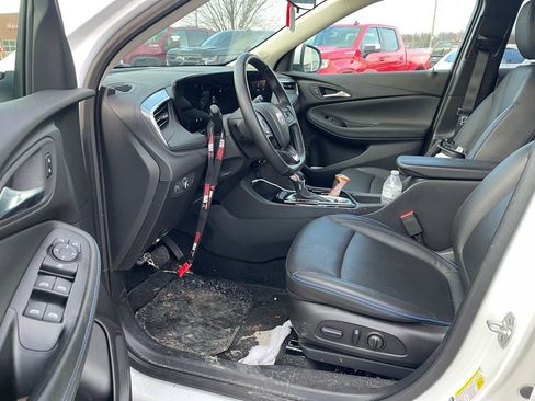 Certified 2025 Buick Encore GX Sport Touring w/ Advanced Technology Package image 5