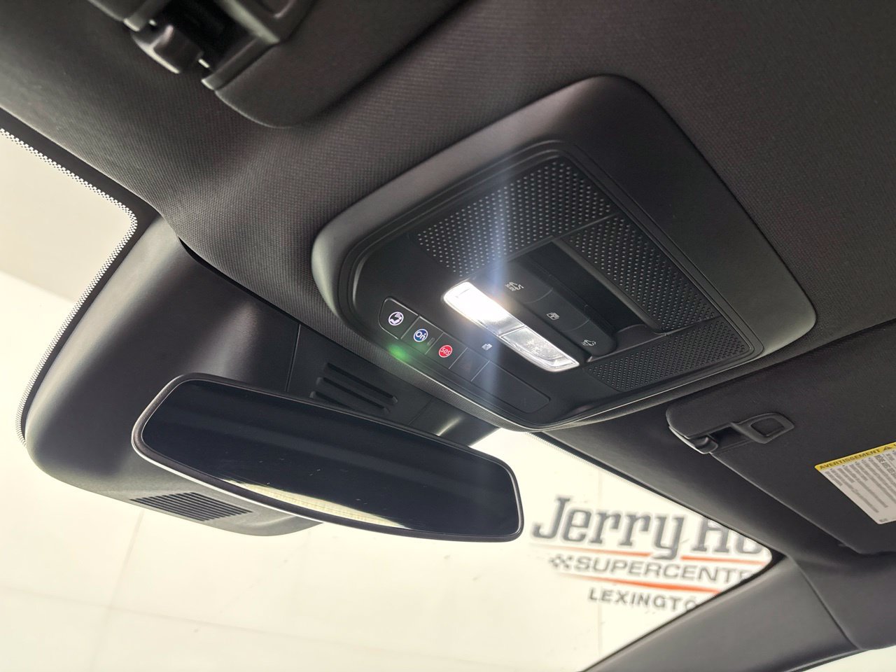 Used 2025 Chevrolet Equinox EV RS FWD image 18