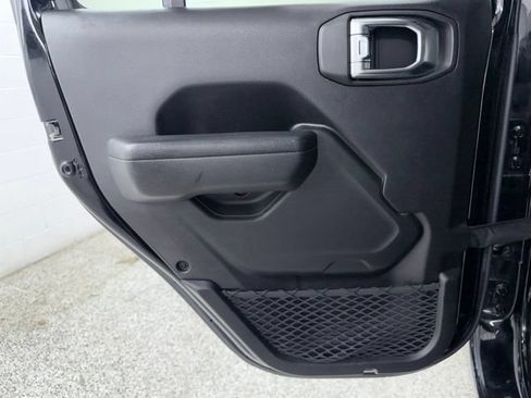 Used 2023 Jeep Wrangler Unlimited Sport AWD/4WD image 17