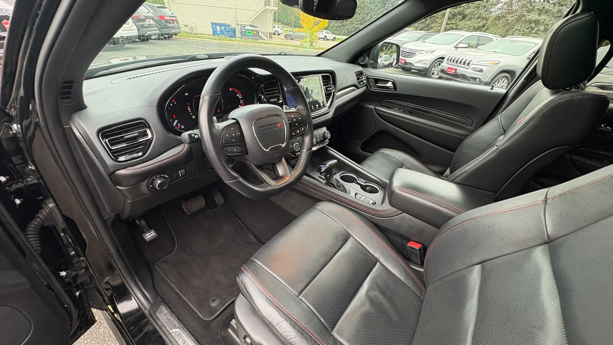 Used 2025 Dodge Durango GT AWD/4WD image 17