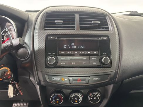 Used 2015 Mitsubishi Outlander Sport ES image 14