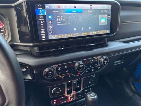 Used 2024 Jeep Wrangler Unlimited Rubicon 392 image 21