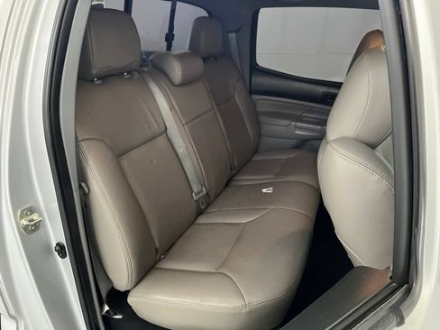 Used 2013 Toyota Tacoma 4x4 Double Cab w/ TRD Sport Pkg image 20
